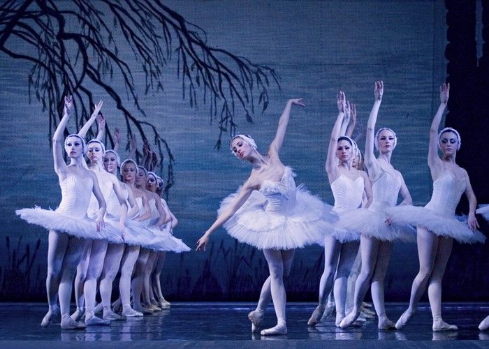 EL LAGO DE LOS CISNES - Royal Russian Ballet en Teatro Nuevo Apolo