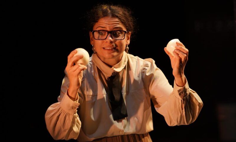 JOSEFINA en el Teatro Infanta Isabel - Madrid Es Teatro