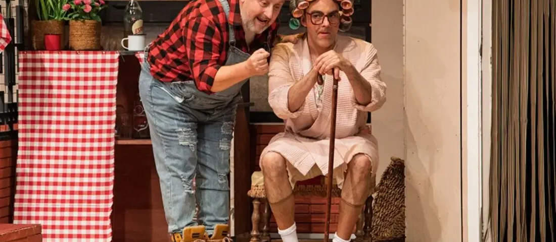 FAMILIA POYO en el Teatro Muñoz Seca - Madrid Es Teatro