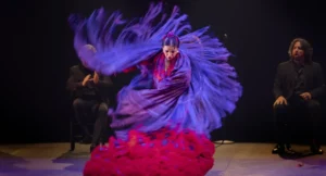 Eva Yerbabuena YERBAGÜENA (OSCURO BRILLANTE) en el Centro Matadero Danza