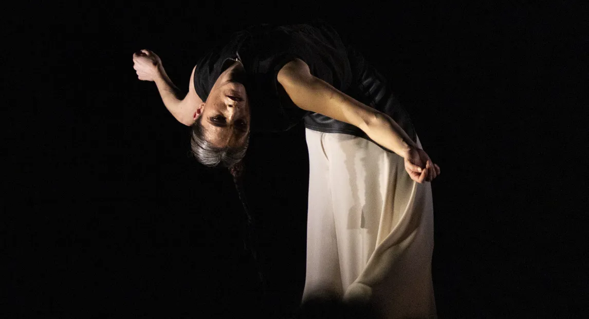 Sara Jiménez AVE DE PLATA en el Centro Danza Matadero